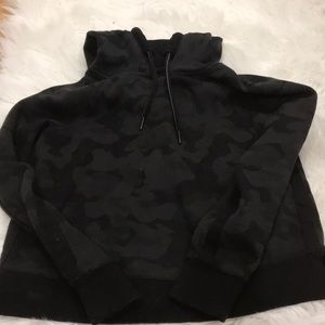 Black camo cropped sweater